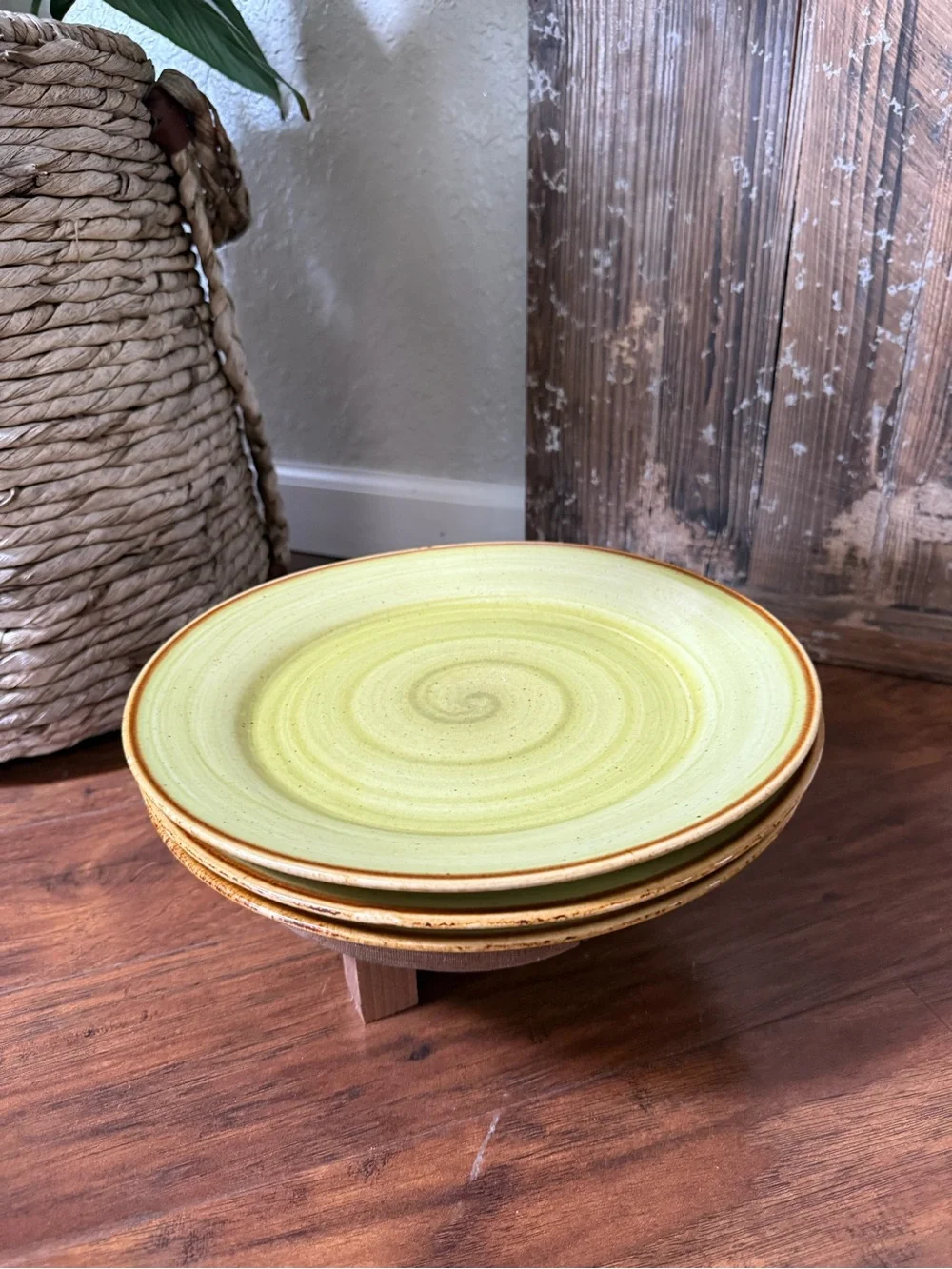 Set Of 3 Thomson Pottery  Amazon 10-5/8” Dinner Plates Green Swirl Brown Rim